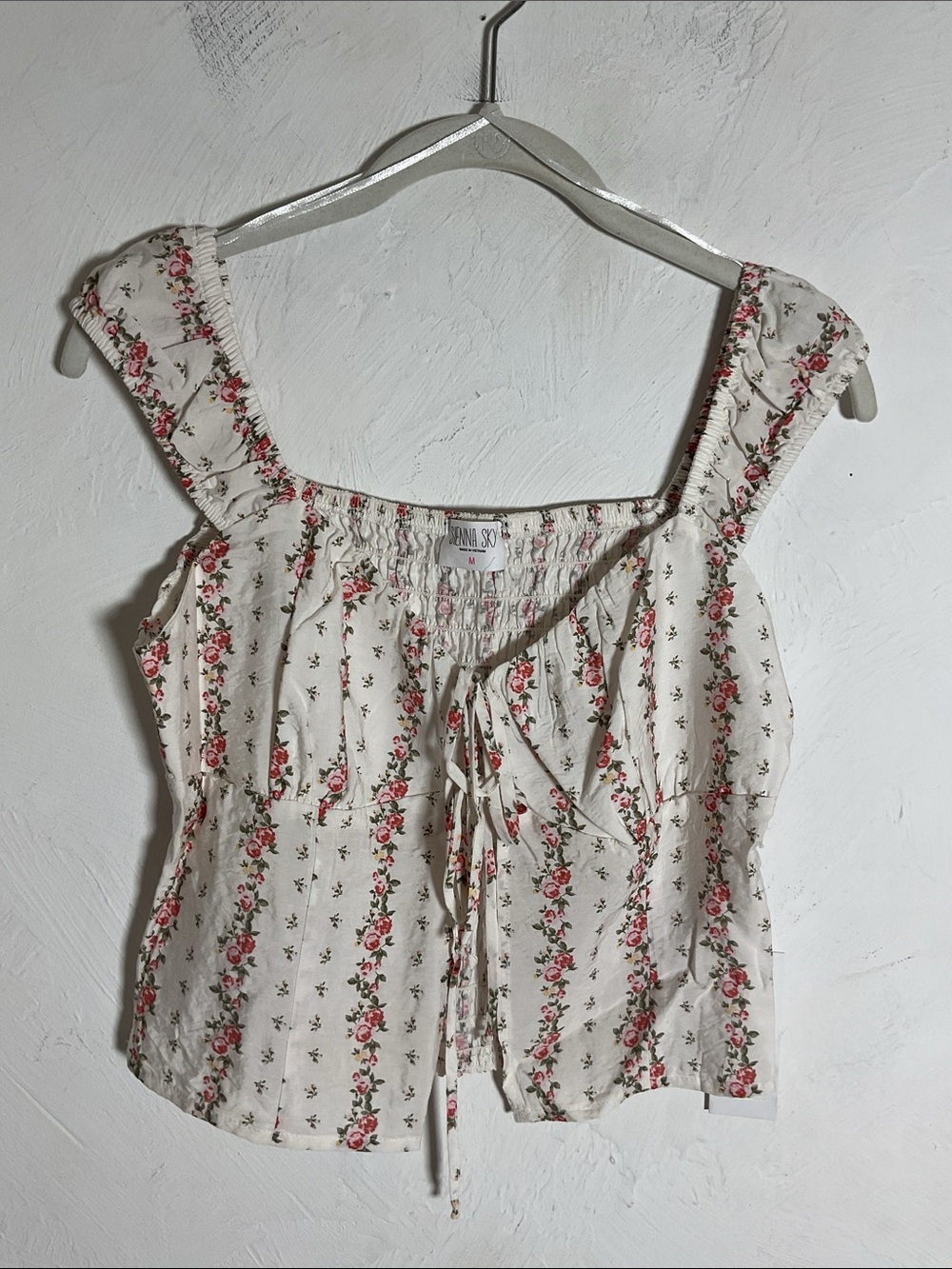 Sienna Sky Floral Smocked Tie Front Milkmaid Top Size M Cream NWT